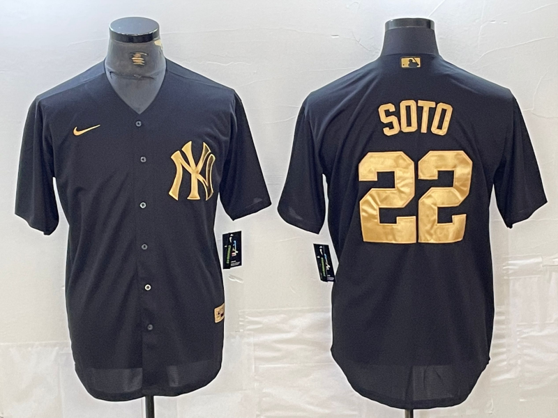 Men's New York Yankees Juan Soto #22 Black Limited Jersey